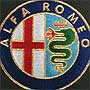 Логотип на коже Alfa-Romeo