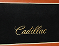 Вышивка логотипа Cadillac на автомобильных ковриках