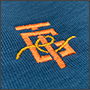Вышитый логотип на свитере 