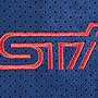 Вышивка логотипа Subaru STI на спинке кресла