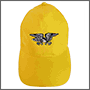 Желтая кепка с орлом